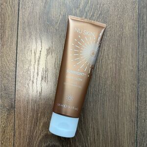 Nu Skin Sunright Insta Glow Tinted Self-Tanning Gel - Bronze